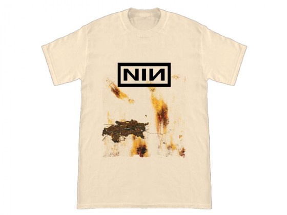 Camiseta NIN color crema